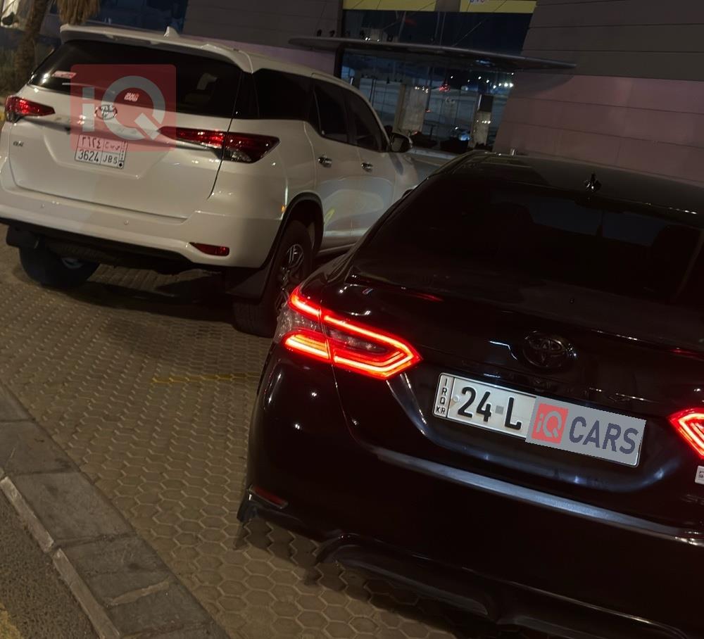 تۆیۆتا کامری